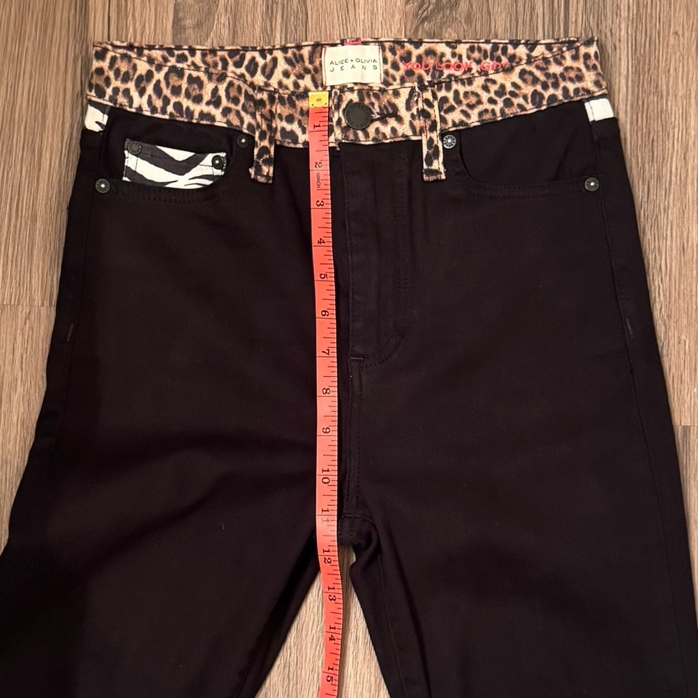 Alice + Olivia High Rise Skinny Queen Of The Night Jeans Size 26 - Picture 7 of 9